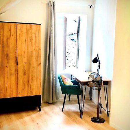 Une Maison Design Dans Le Centre Ville Foix Zewnętrze zdjęcie